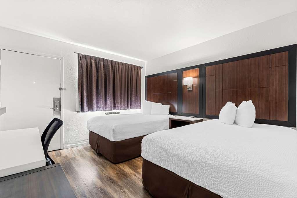 Econo Lodge Stockton Near I-5 Fairgrounds Room photo